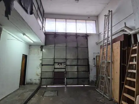 Galpon en Venta 48  mts Fondo