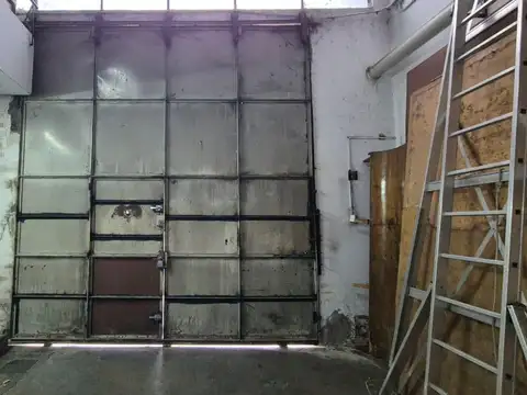 Galpon en Venta 9  mts Frente