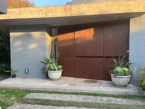 Casa en Venta en Villa Allende Golf, USD 620.000