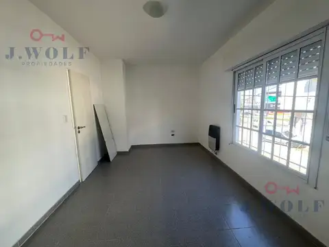 Depto Tipo Casa en Alquiler en Villa Ballester, $ 500.000