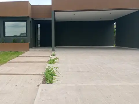 Casa de categoria a estrenar en Country Valle del Golf