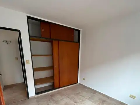 Departamento en Alquiler en República De La Sexta, $ 380.000