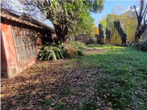 Lote con mejoras en venta a metros de Colectora Este, Zona Office Park, Pilar. Imperdible ubicación