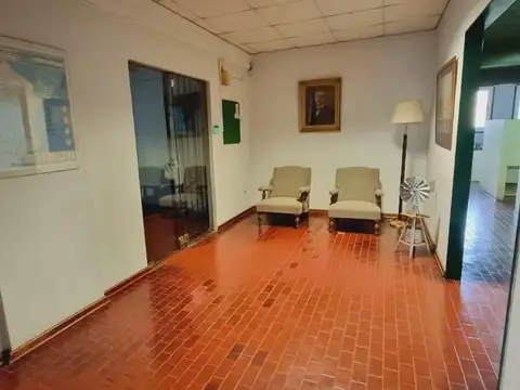 Oficina en Venta 60 años