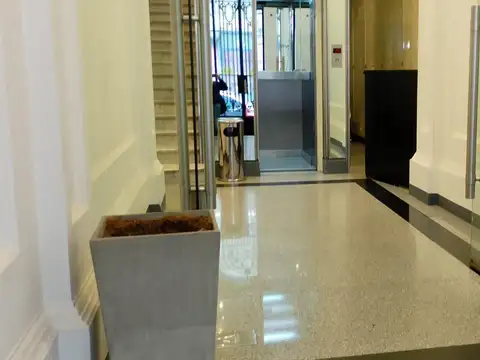 ALQUILER DE OFICINAS EN EDIFICO DE CATEGORIA