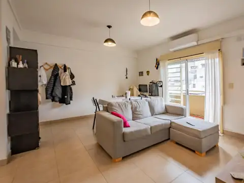 Depto Tipo Casa en Venta en Monte Castro, USD 120.000