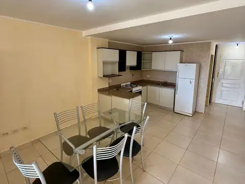 Monoambiente en alquiler frente a la UNNE