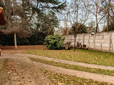 VENTA CASA QUINTE 3 AMBIENTES CON QUINCHO Y PILETA EN LA REJA