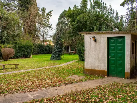 VENTA CASA QUINTE 3 AMBIENTES CON QUINCHO Y PILETA EN LA REJA