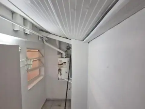 Departamento de dos ambientes -  edificio con rampa