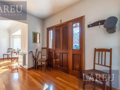 Casa 6 ambientes con 3 baños