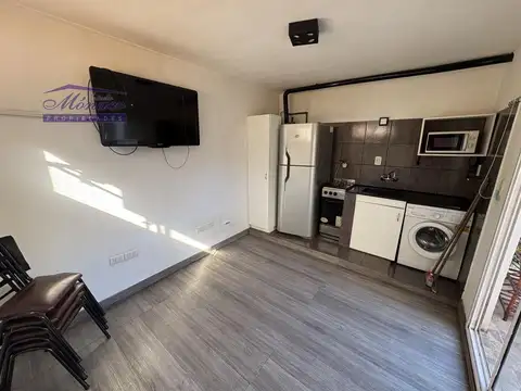 Avenida Monroe 5700, Piso 1