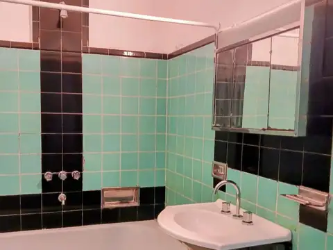 Oficina en Alquiler en Banfield, $ 900.000