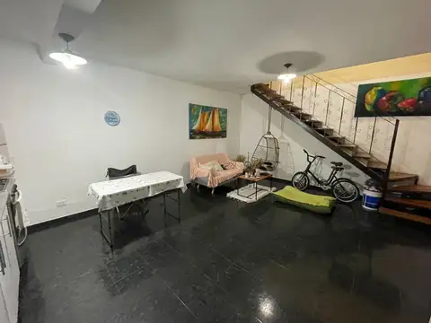 Depto Tipo Casa en Venta en Lomas De Zamora, USD 55.000