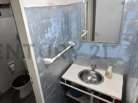 Local en Venta en Parque Chacabuco, USD 82.000