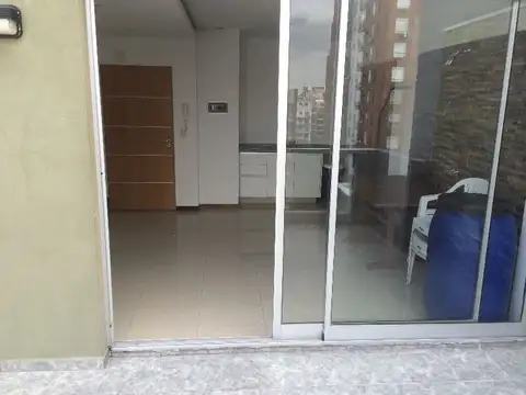 1 Amb. al Frente con Balcon