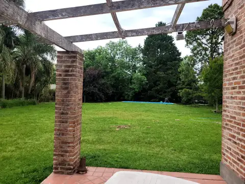 419 entre 133 y 134 ( La Plata Villa Elisa)
