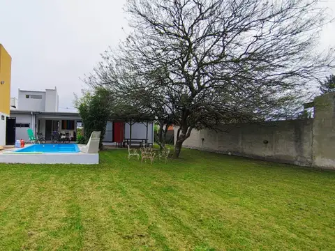 Casa en Venta en La Plata [Cod: 2838-29]