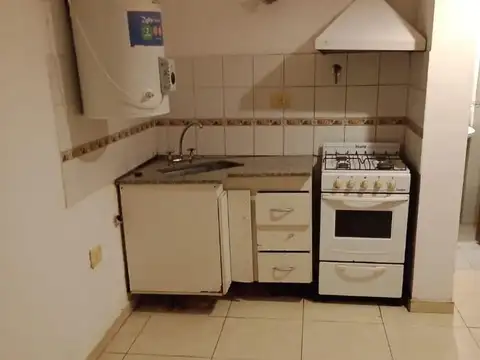 Poeta H. Forti  800 1°