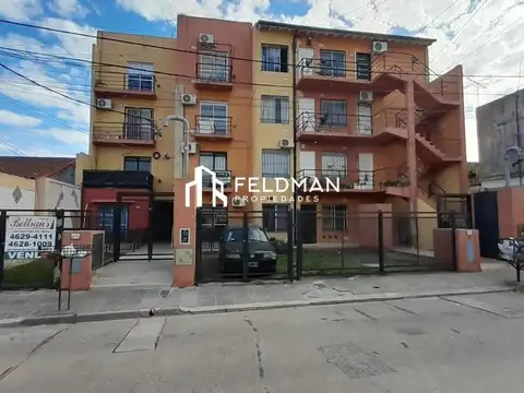 DEPTO 1 AMB X ESCALERA BALCON