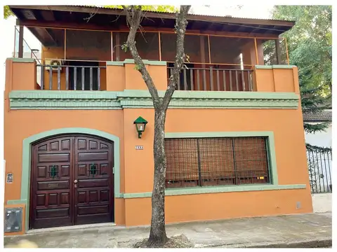 Casa 6 ambientes con 4 baños