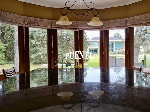 Casa 6 ambientes con 3 baños