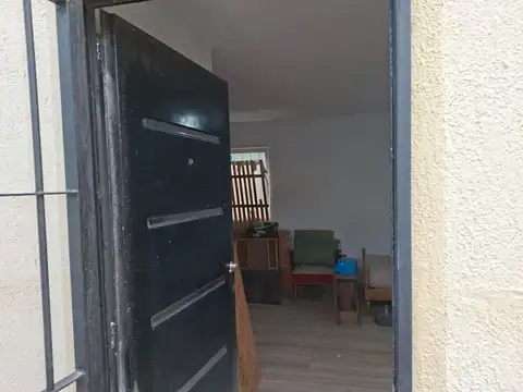 CASA + MONOAMBIENTE, SUP. 402 M², B. OBRERO RAWSON