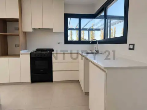 Casa en Venta en Lujan De Cuyo, USD 145.000