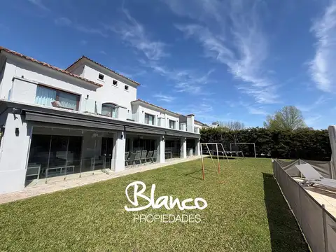 Casa en Venta de 5 dormitorios