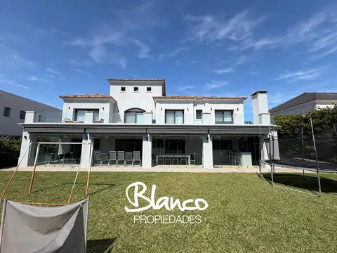 Casa  en Venta en La Lomada, Pilar, G.B.A. Zona Norte