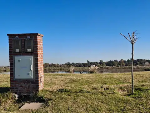 Lote A La Laguna En Barrio El Naudir Ruta 25