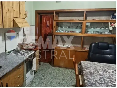 Casa 4 ambientes con 1 baño