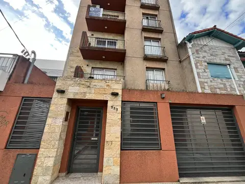 Alquilo en Palomar Centro un Amplio Mono Ambiente con Cochera F: 7573