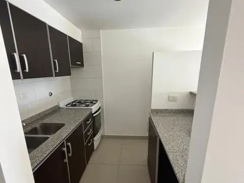 Excelente monoambiente al frente