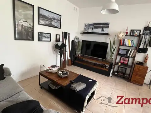 Casa 8 ambientes con 3 baños