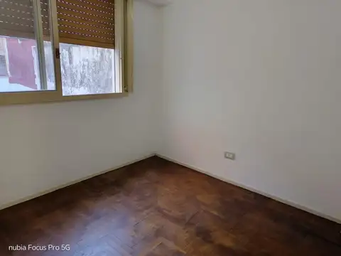 3 AMB  PRIMER PISO POR ESCALERA TERRAZA PROPIA  APTO CREDITO