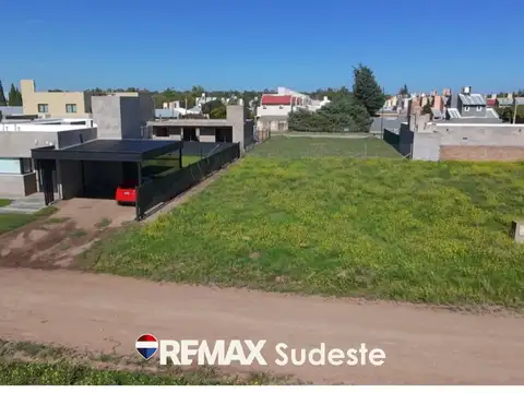 VENTA LOTE, BARRIO LAS ACACIAS
