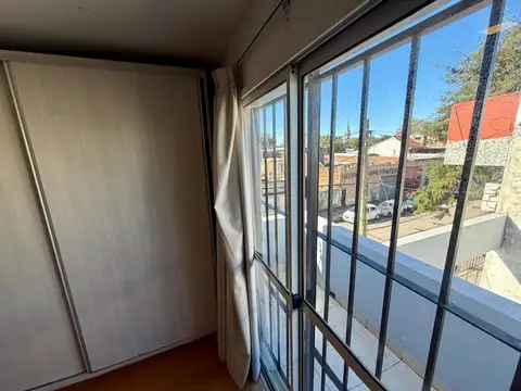 Depto Tipo Casa 2 ambientes con 2 baños