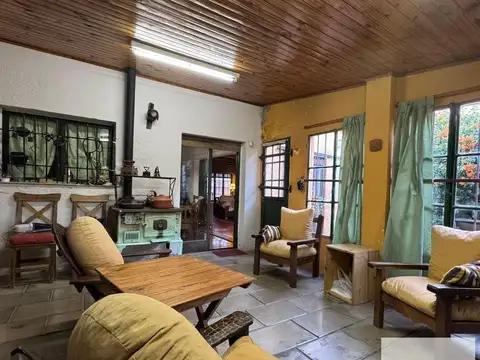 Casa en Venta con 1 cochera