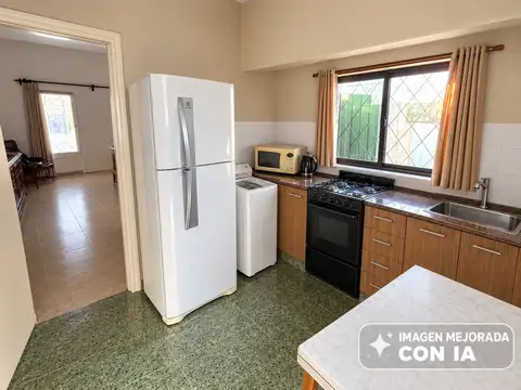 Chalet en venta 3 ambientes con parque apto crédito - Villa Primera