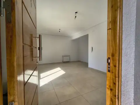 Alquiler Departamento PB  B° Los Agaves Carrodilla