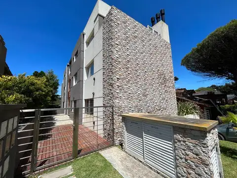 Comodoro Py 100, Piso 2