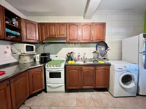 VENTA CASA 2 DORMITORIOS SOBRE CAÑADA B°GUEMES