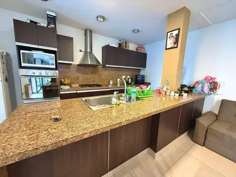 Casa Categoria Jardin Claret 3 dormitorios pileta segurdad escritura