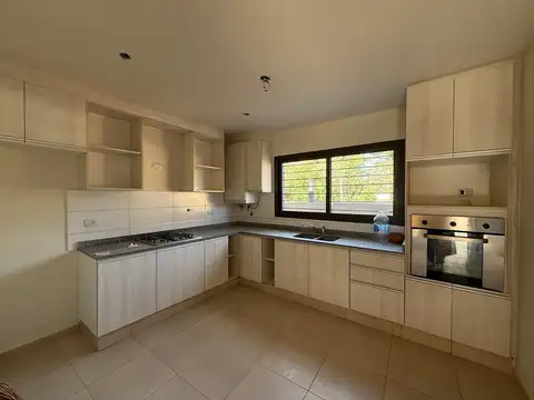 Casa en Alquiler 13 años