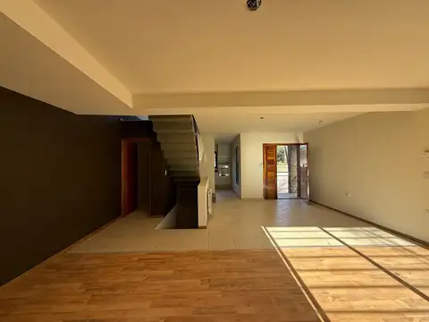 Casa en Alquiler en Villa Belgrano, $ 1.600.000