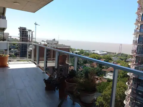 Avenida del Libertador 3800  La Lucila