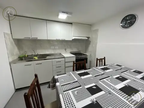 Depto Tipo Casa 6 ambientes con 2 baños