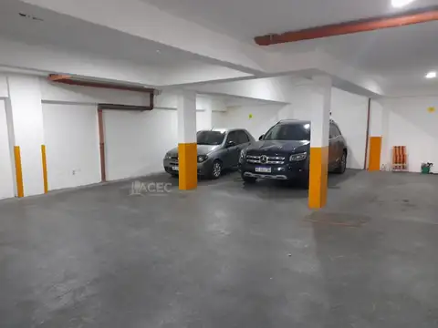 Alquiler - Cochera - Rep.  De La Sexta