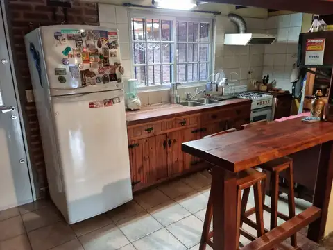 Casa 4 ambientes con 4 baños